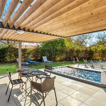 La Plaine Aux Etoiles - Maison Individuelle Avec Piscine Balneo Privative Et Jardin