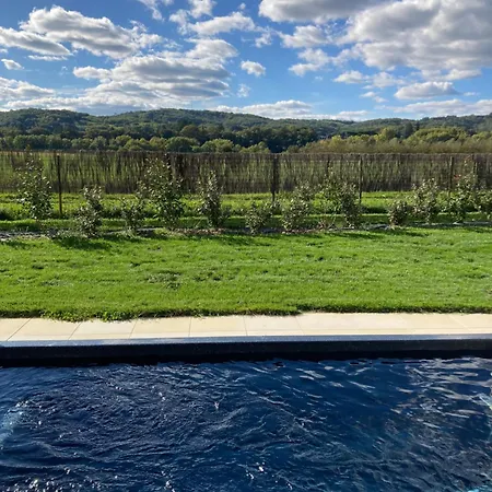 Casa de Férias La Plaine Aux Etoiles - Maison Individuelle Avec Piscine Balneo Privative Et Jardin *