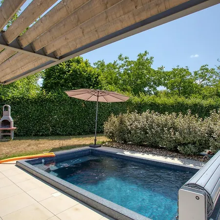 La Plaine Aux Etoiles - Maison Individuelle Avec Piscine Balneo Privative Et Jardin Casa de Férias *